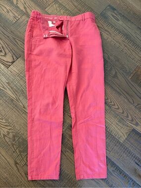 GAP Broken-In Straight Khaki Pants – Size 2